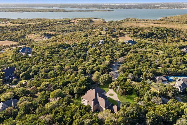 1616 Promontory Drive, Cedar Hill, TX 75104