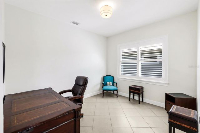 5052 MARTINIQUE DRIVE, Naples, FL 34113