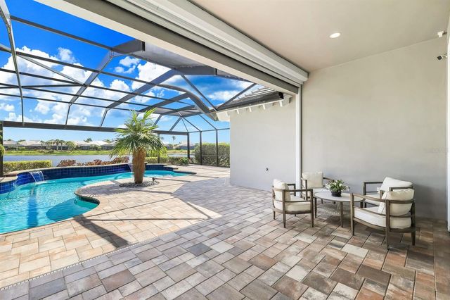 5052 MARTINIQUE DRIVE, Naples, FL 34113