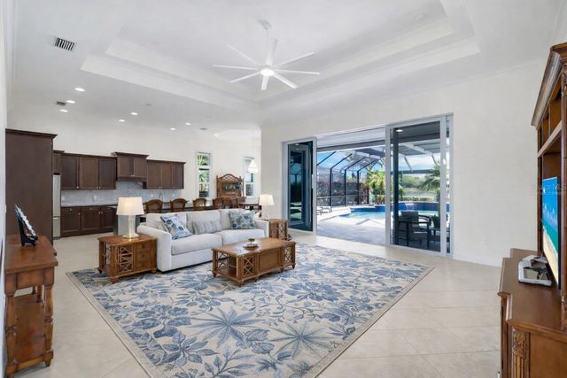 5052 MARTINIQUE DRIVE, Naples, FL 34113