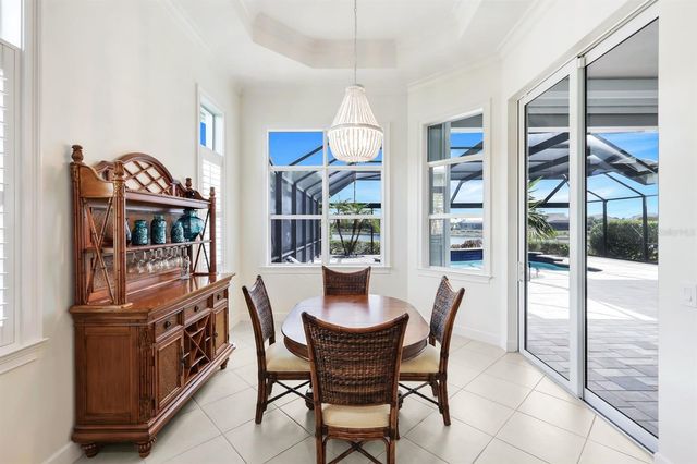 5052 MARTINIQUE DRIVE, Naples, FL 34113