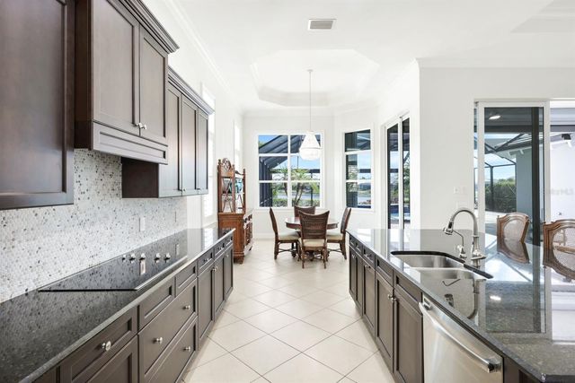 5052 MARTINIQUE DRIVE, Naples, FL 34113