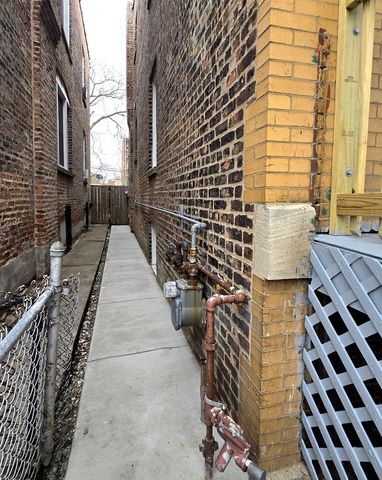 3516 W Polk Street, Chicago, IL 60624