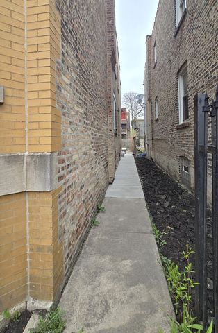 3516 W Polk Street, Chicago, IL 60624