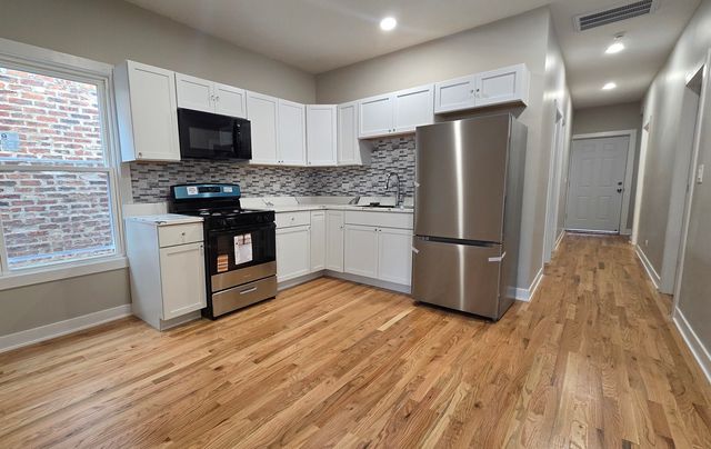 3516 W Polk Street, Chicago, IL 60624