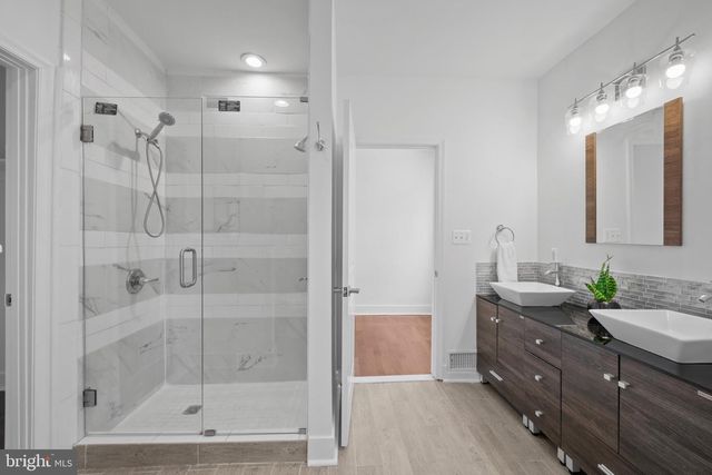1620 HOLLINS ST, Baltimore, MD 21223