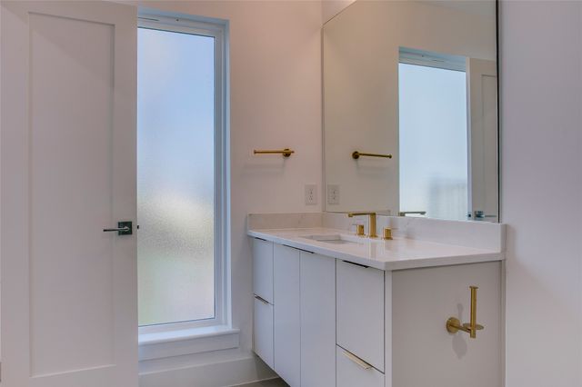 2313 S Vernon Avenue, Dallas, TX 75224