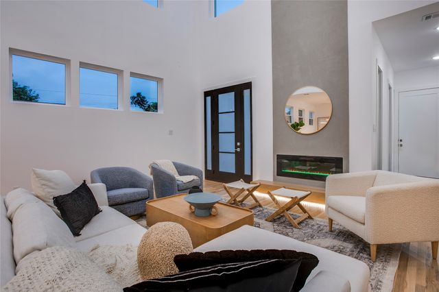 2313 S Vernon Avenue, Dallas, TX 75224