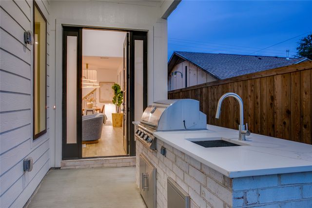 2313 S Vernon Avenue, Dallas, TX 75224