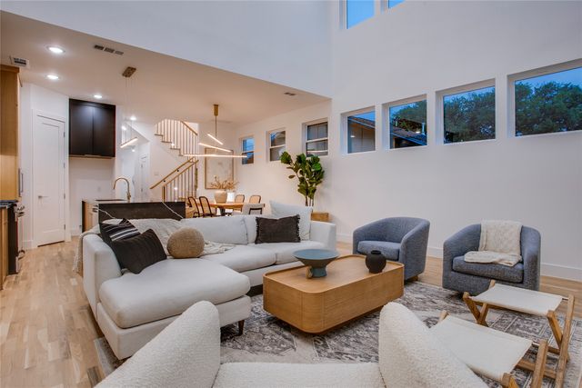 2313 S Vernon Avenue, Dallas, TX 75224