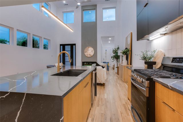 2313 S Vernon Avenue, Dallas, TX 75224
