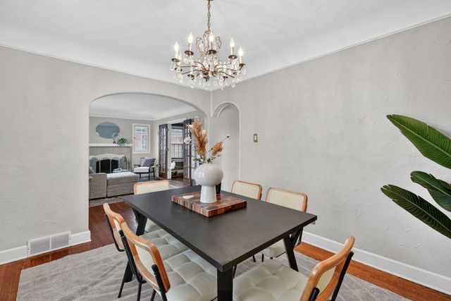 1534 41st Street, Des Moines, IA 50311