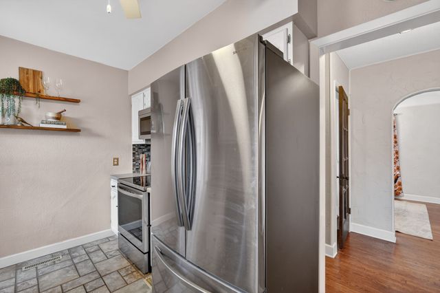 1534 41st Street, Des Moines, IA 50311