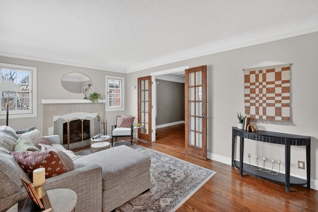 1534 41st Street, Des Moines, IA 50311