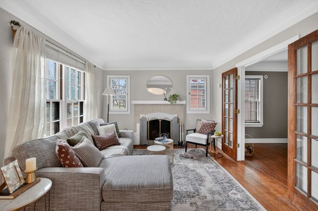 1534 41st Street, Des Moines, IA 50311