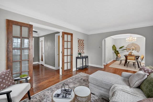 1534 41st Street, Des Moines, IA 50311