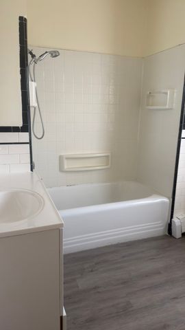 73 Washington St 2, Weymouth, MA 02188