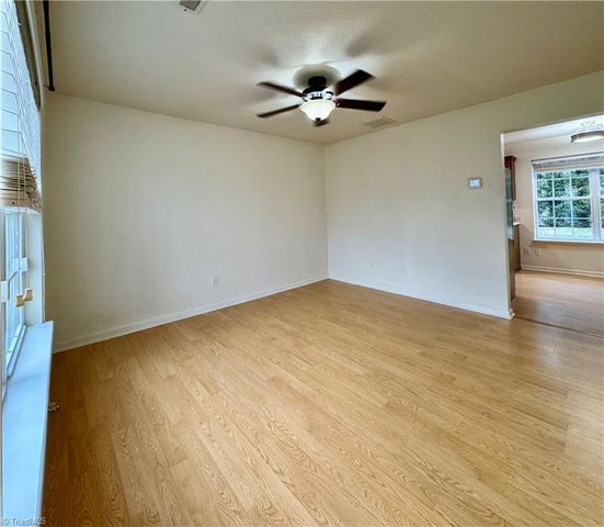 1205 Birch Hill Drive, Kernersville, NC 27284