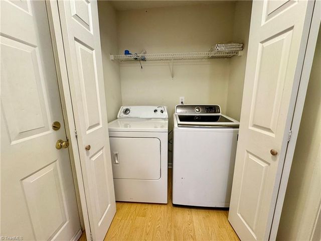 1205 Birch Hill Drive, Kernersville, NC 27284