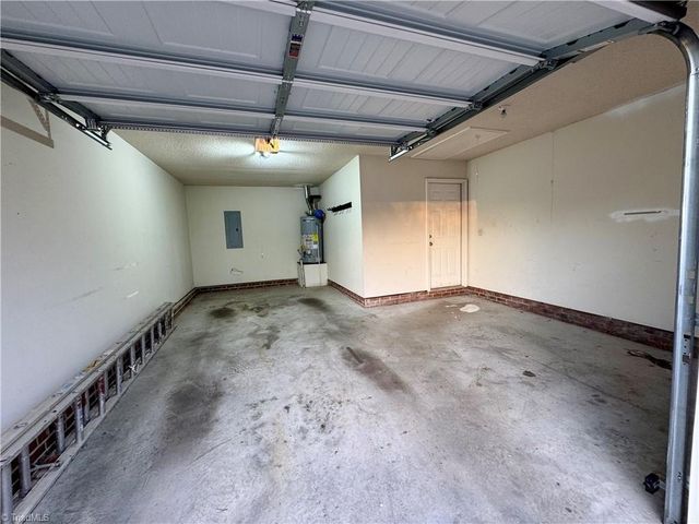 1205 Birch Hill Drive, Kernersville, NC 27284