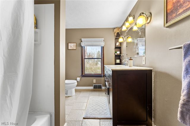 101 Delaware Avenue, Poland, OH 44514