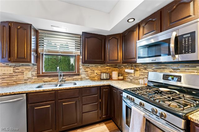 101 Delaware Avenue, Poland, OH 44514