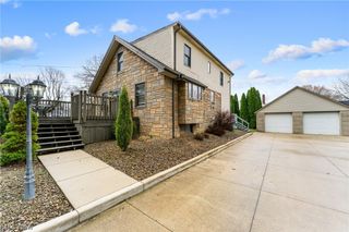 101 Delaware Avenue, Poland, OH 44514