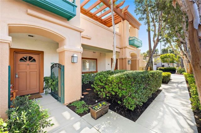 140 Villa Point, Newport Beach, CA 92660