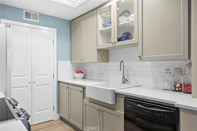 140 Villa Point, Newport Beach, CA 92660