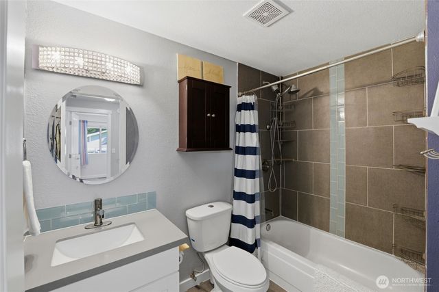 4002 SE Cameron Place, Port Orchard, WA 98366