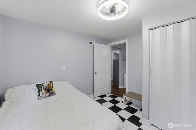 4002 SE Cameron Place, Port Orchard, WA 98366