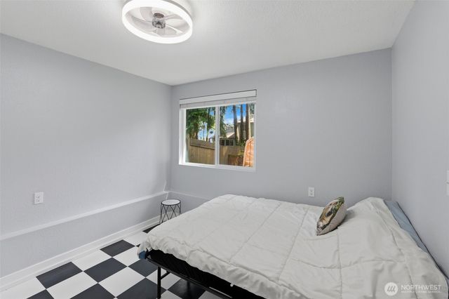 4002 SE Cameron Place, Port Orchard, WA 98366