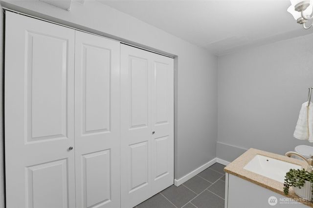 4002 SE Cameron Place, Port Orchard, WA 98366