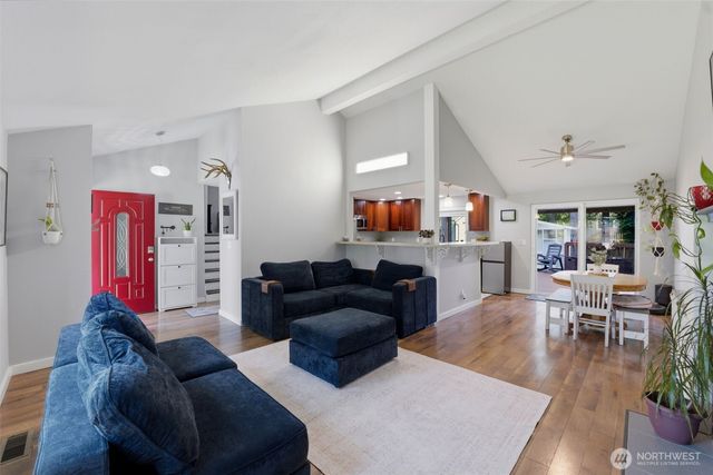4002 SE Cameron Place, Port Orchard, WA 98366