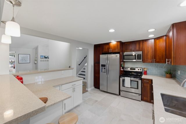 4002 SE Cameron Place, Port Orchard, WA 98366