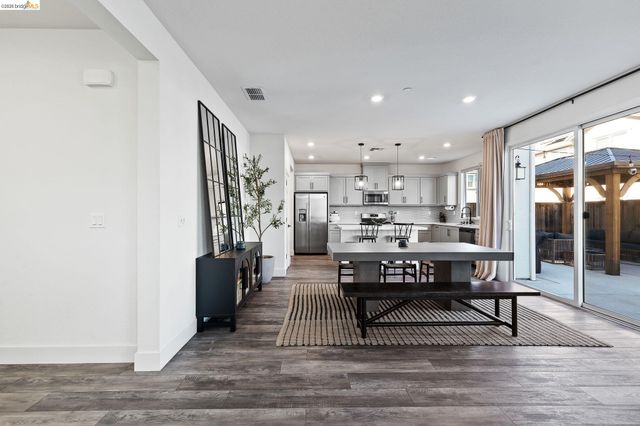 138 Granite Way, Oakley, CA 94561