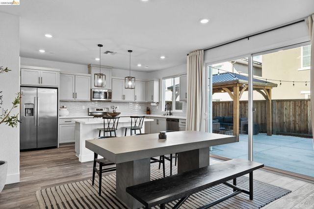 138 Granite Way, Oakley, CA 94561