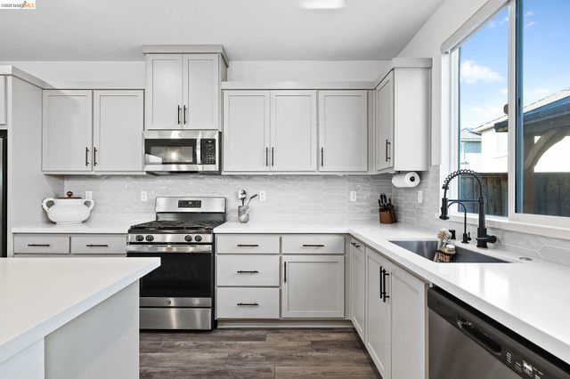 138 Granite Way, Oakley, CA 94561