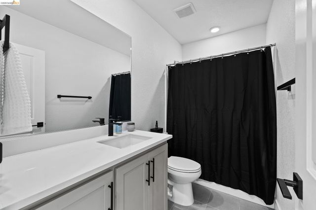 138 Granite Way, Oakley, CA 94561