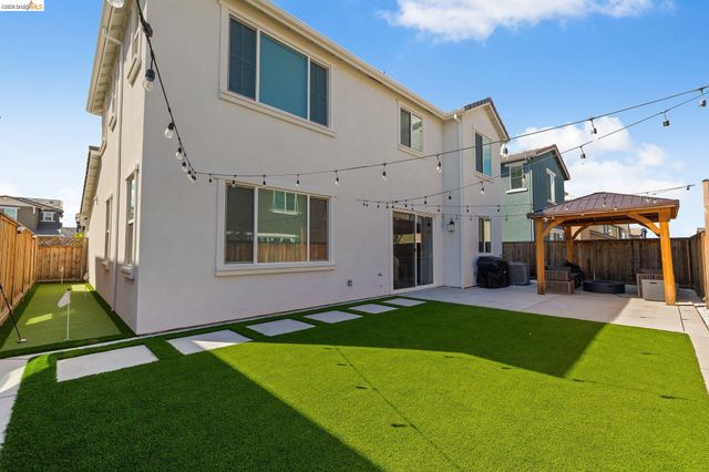 138 Granite Way, Oakley, CA 94561
