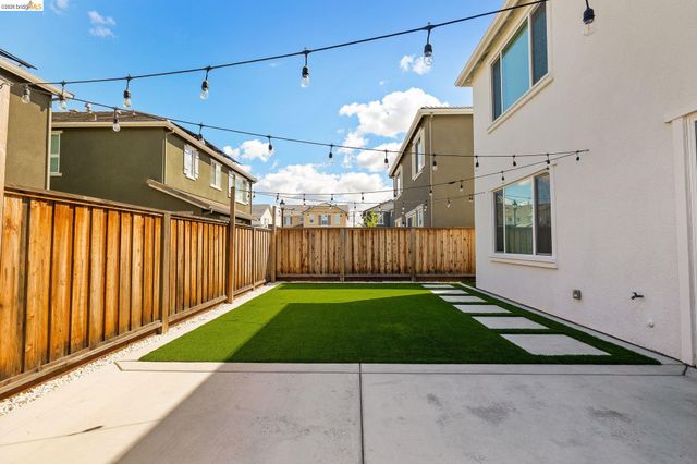 138 Granite Way, Oakley, CA 94561