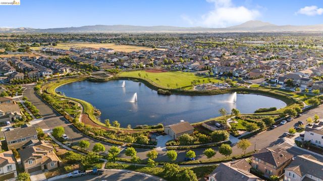 138 Granite Way, Oakley, CA 94561