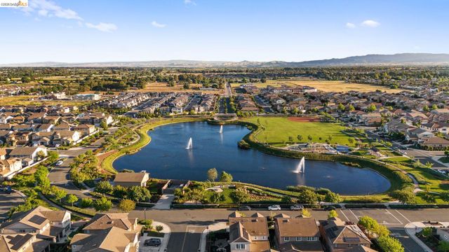 138 Granite Way, Oakley, CA 94561