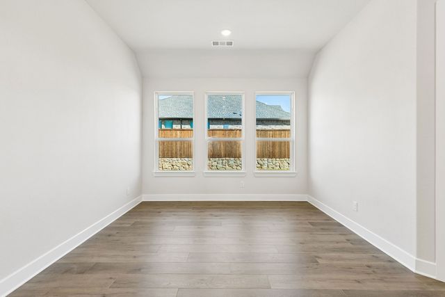 208 Bristol Lane, Azle, TX 76020