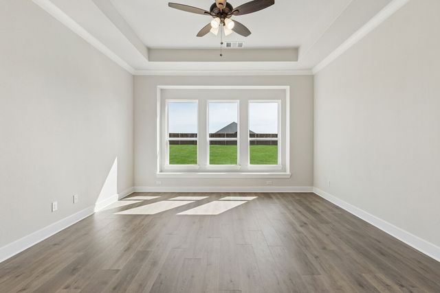 208 Bristol Lane, Azle, TX 76020