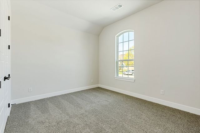 208 Bristol Lane, Azle, TX 76020