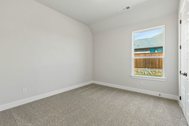 208 Bristol Lane, Azle, TX 76020