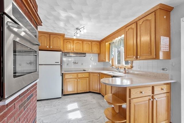 3 Melo Rd 3, Woburn, MA 01801