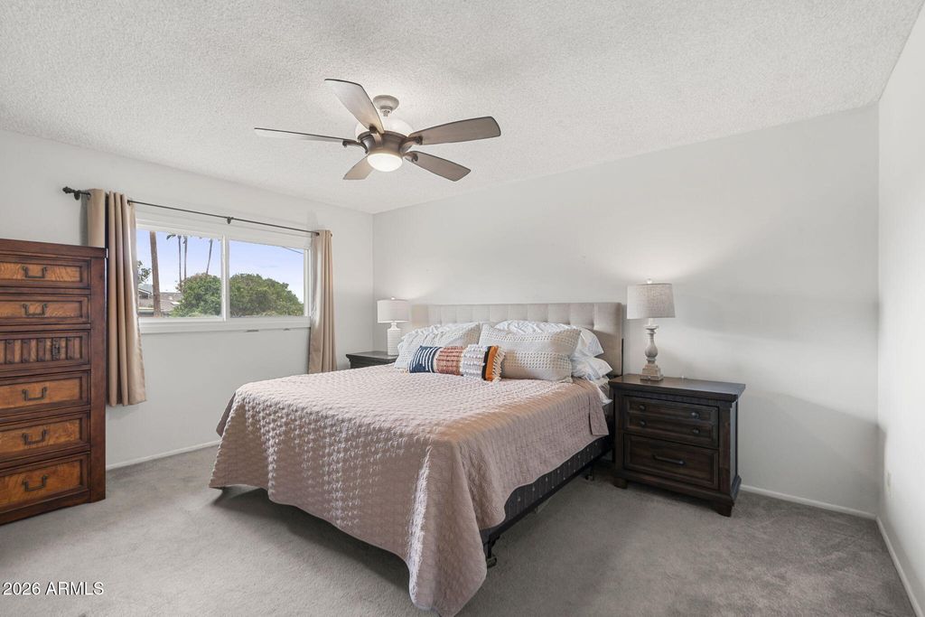 Image 15 of property listing at 8619 E LINCOLN Drive, Scottsdale, AZ 85250