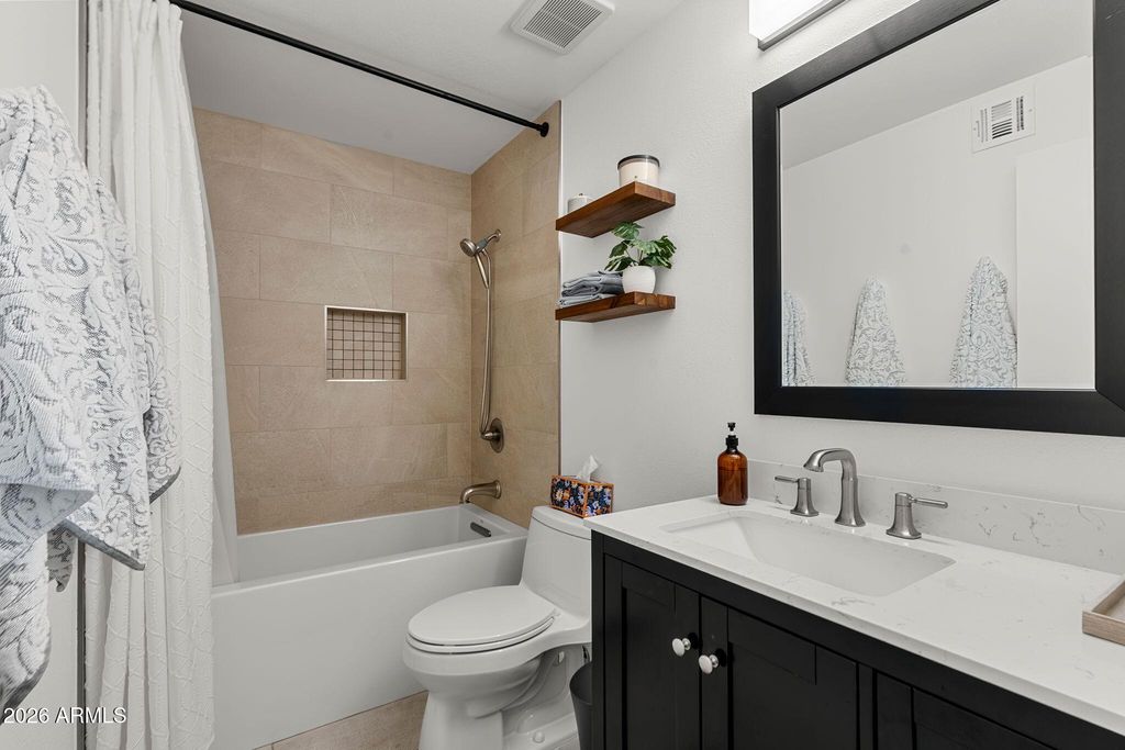 Image 23 of property listing at 8619 E LINCOLN Drive, Scottsdale, AZ 85250